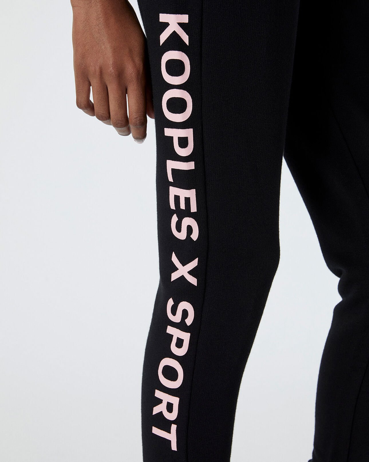 The Kooples FEMME BLACK jogging noir avec bande logo latérale