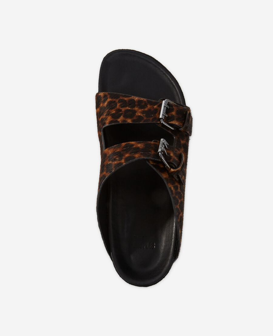 sandales en cuir léopard