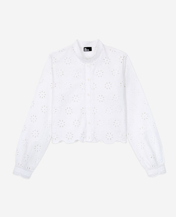 chemise courte blanche en broderie anglaise