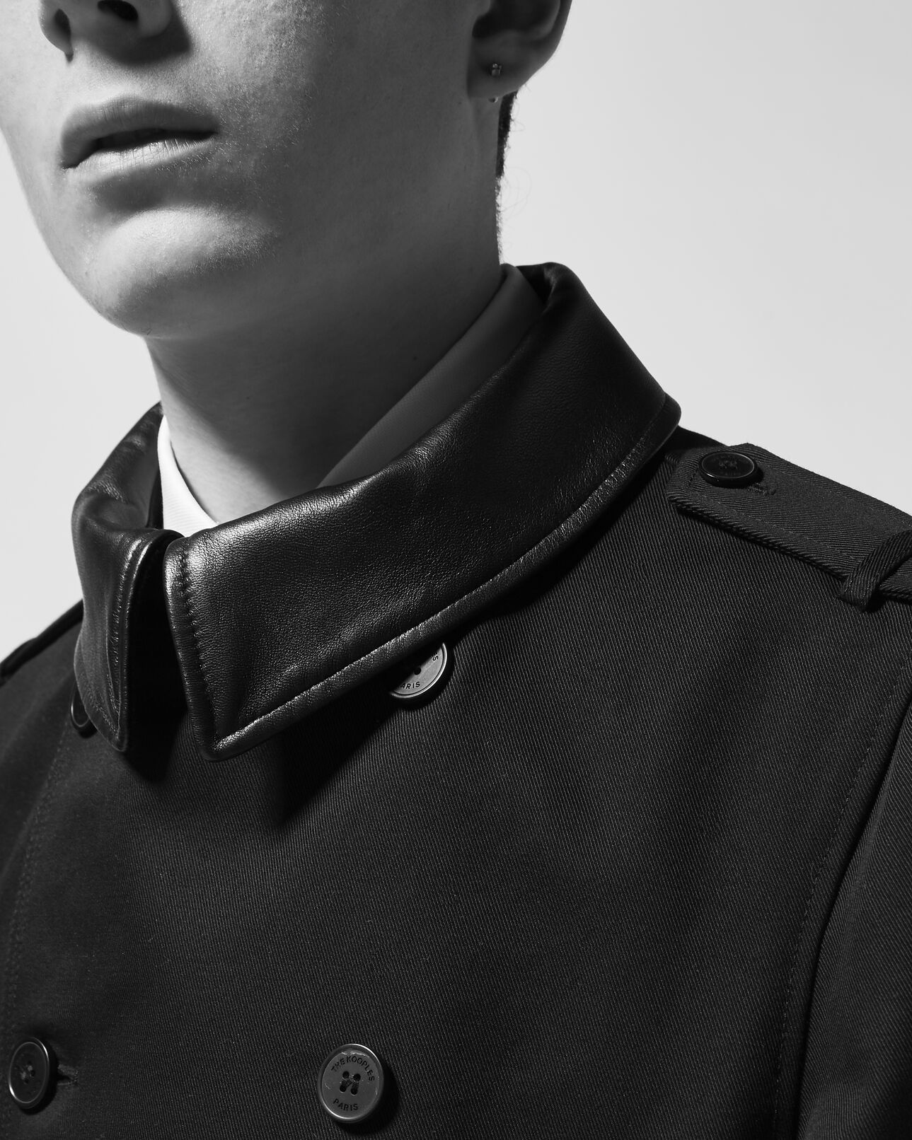 The Kooples HOMME BLACK trench noir coton style croisé col cuir