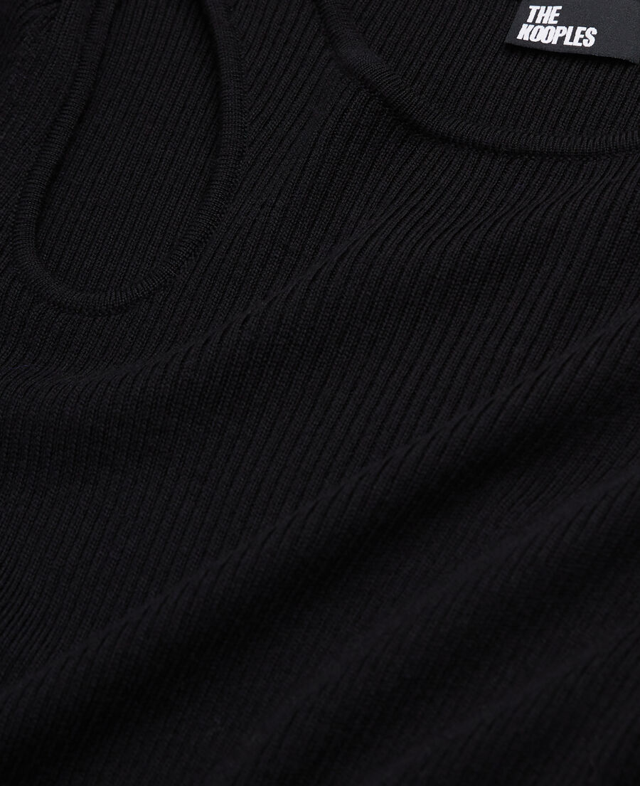 robe courte en maille noire