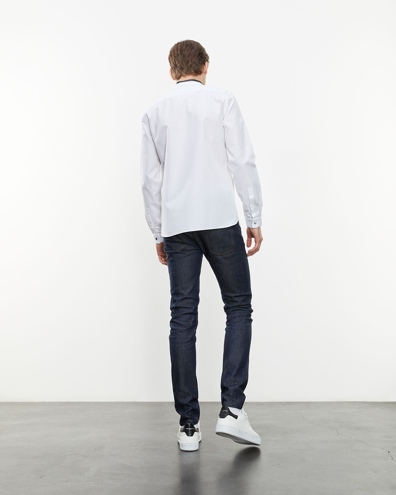 The Kooples MEN WHITE shirt with leather officer collar, removable