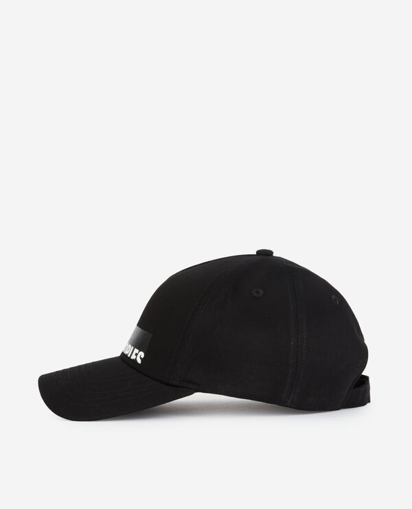 black cotton cap