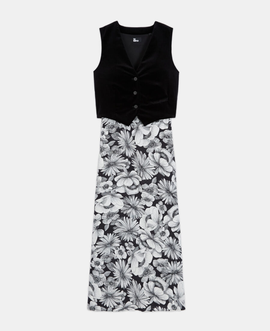 langes seidenkleid mit blumenmotiv