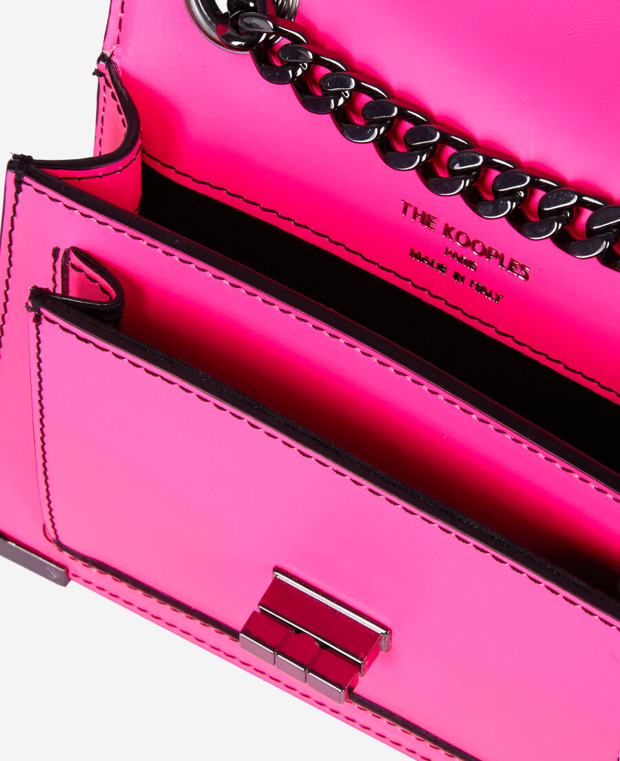 The Kooples FEMME ELECTRIC PINK sac emily nano en cuir rose