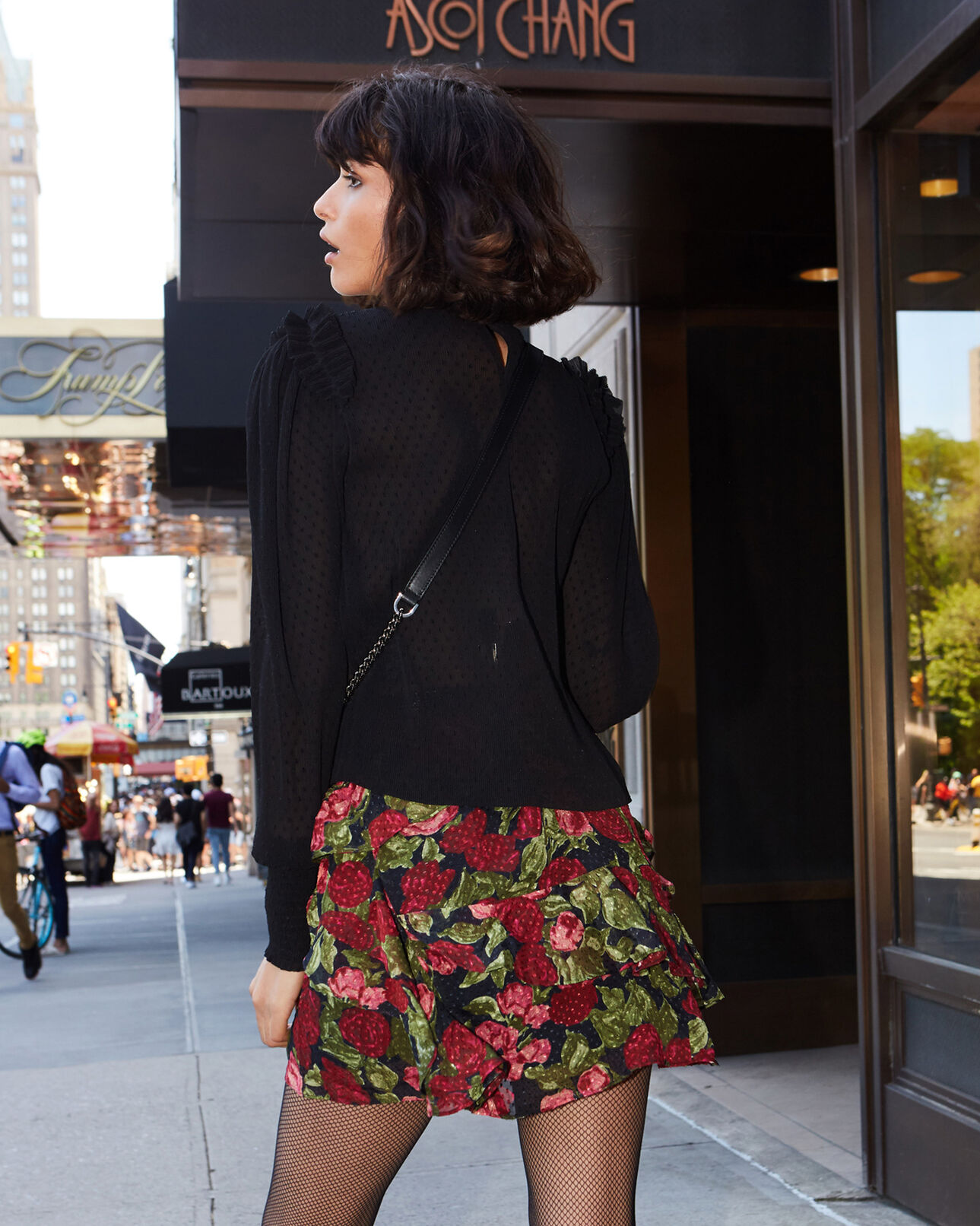 The Kooples FEMME BLACK - RED jupe courte à volants imprimé fleuri