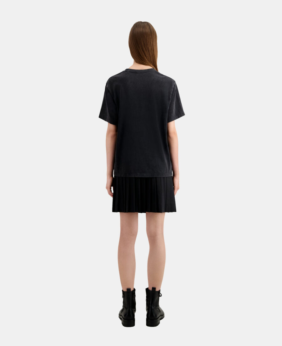 women's black t-shirt with cobra serigraphy