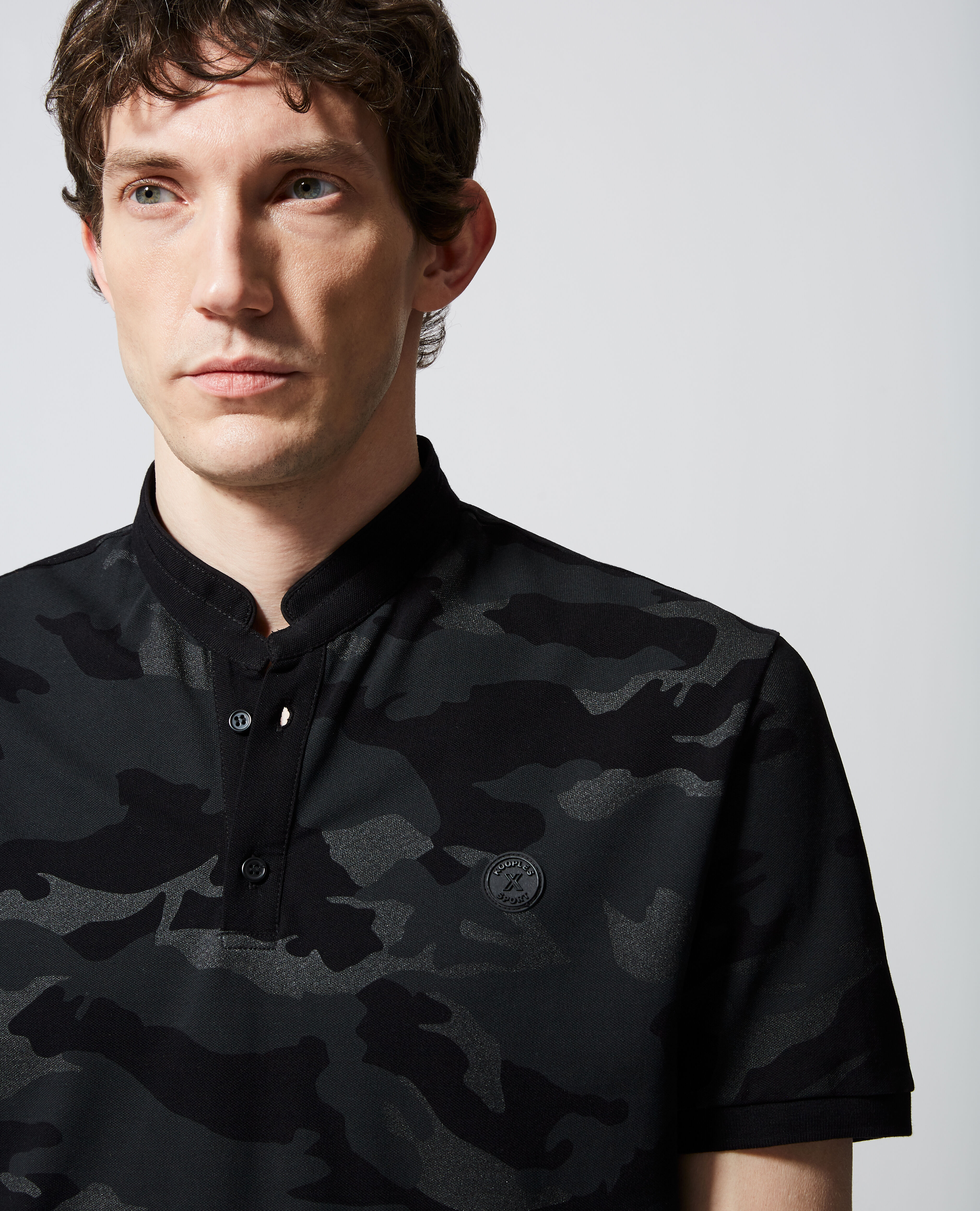 Schwarzes bedrucktes Baumwoll Poloshirt The Kooples
