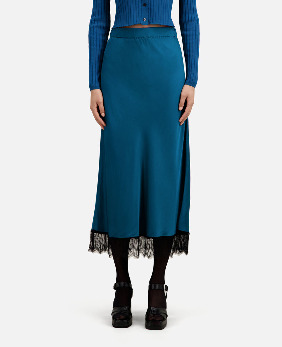 falda azul larga detalles encaje
