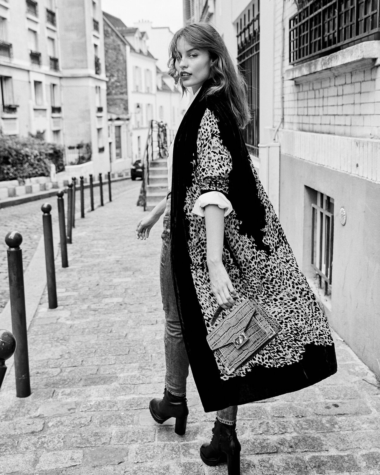 The Kooples FEMME BLACK kimono velours léopard perles brodées