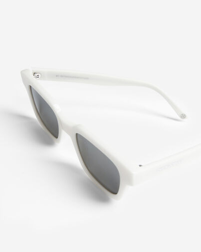 , WHITE, hi-res image number null