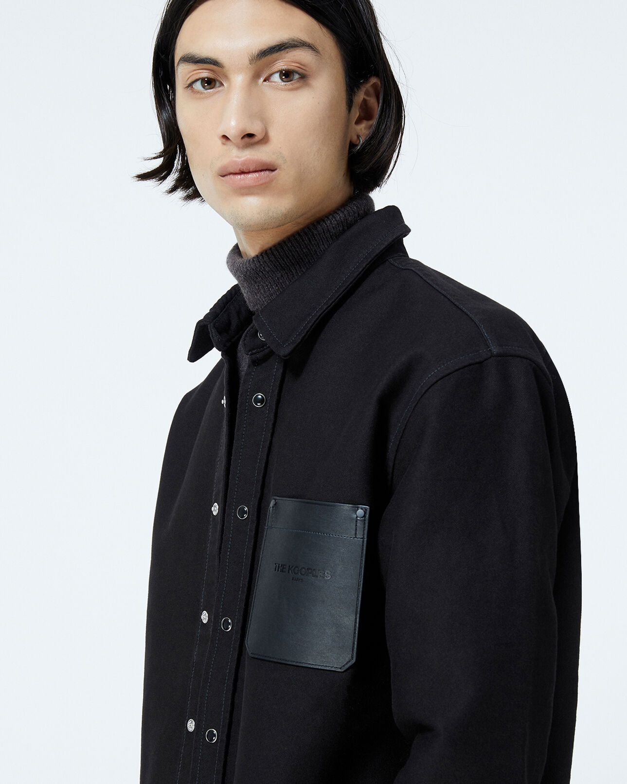 The Kooples HOMME BLACK chemise jean noir poche poitrine cuir