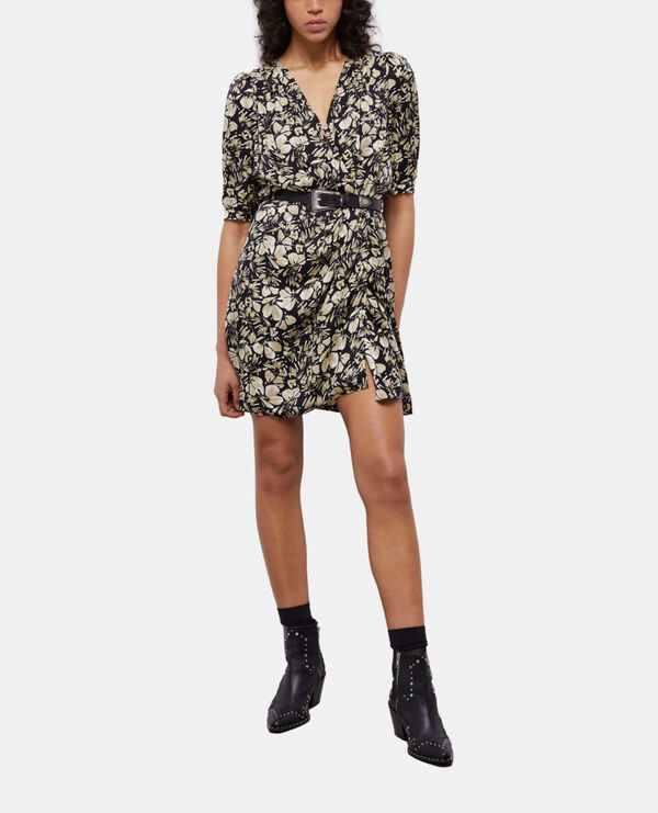 short printed wrap dress