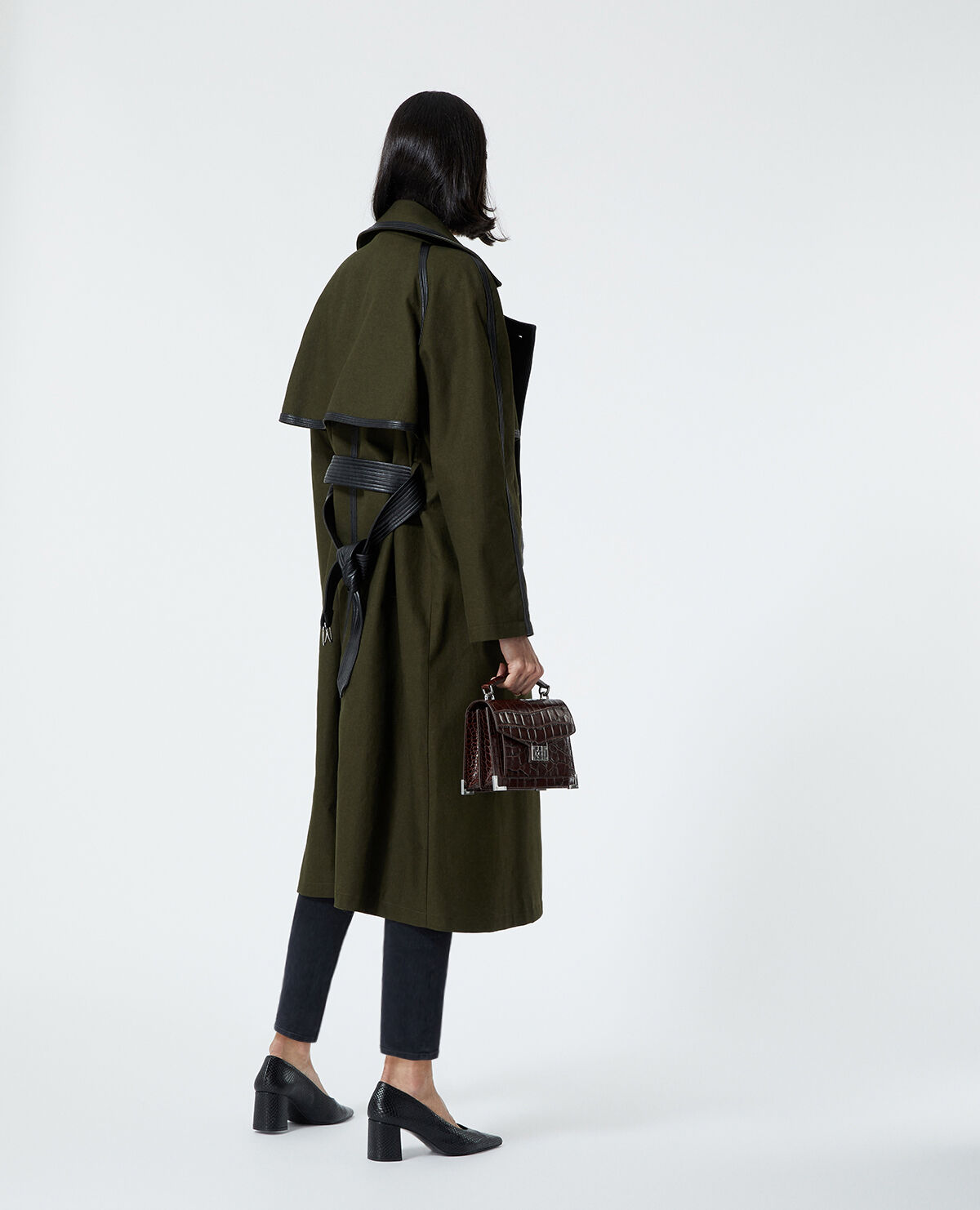 Burberry trench leather hotsell belt