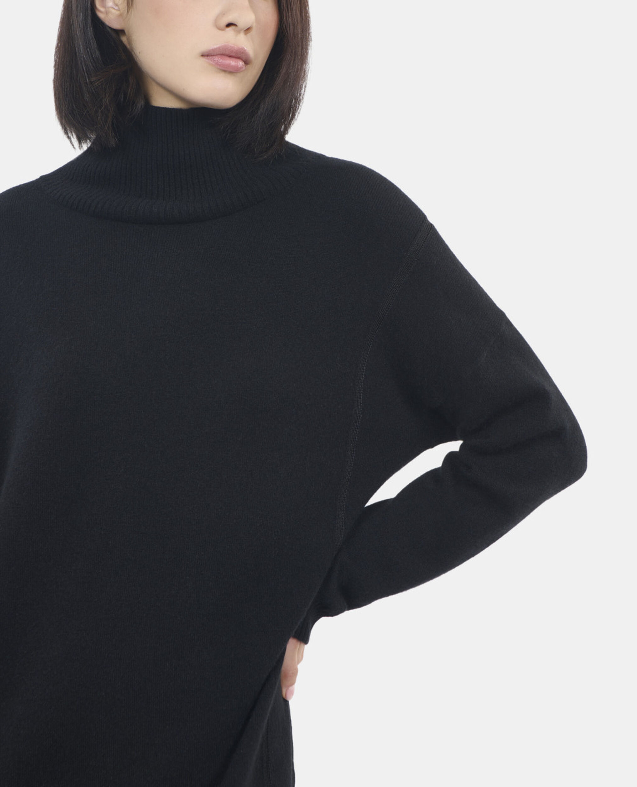 Robe pull courte en cachemire noir, BLACK, hi-res image number null