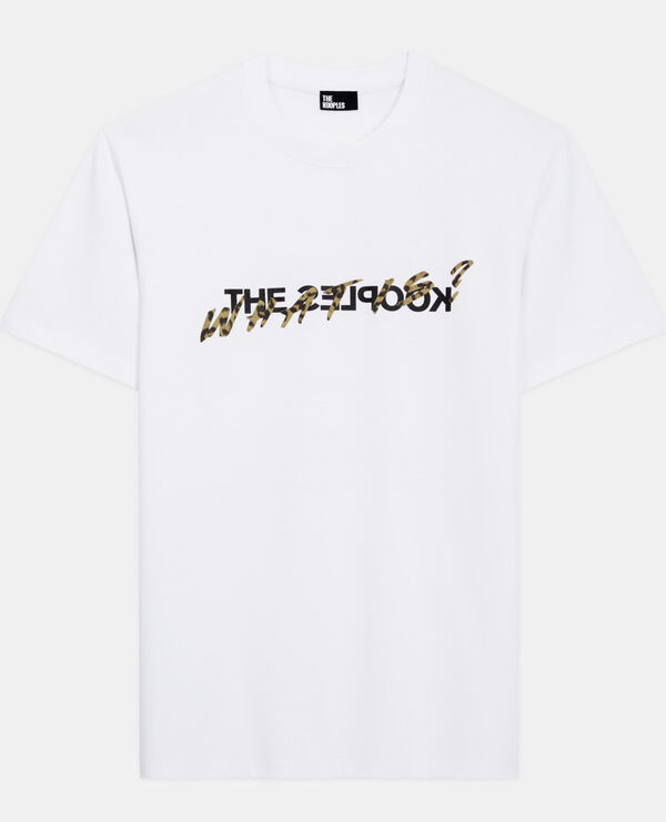 White and leopard print what is T-shirt