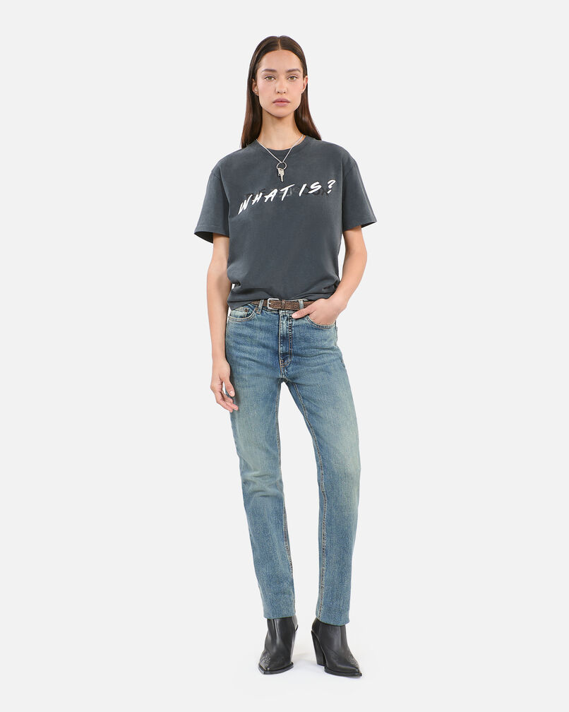 The Kooples DAMEN BLACK WASHED schwarzes t-shirt mit „what is“-schriftzug