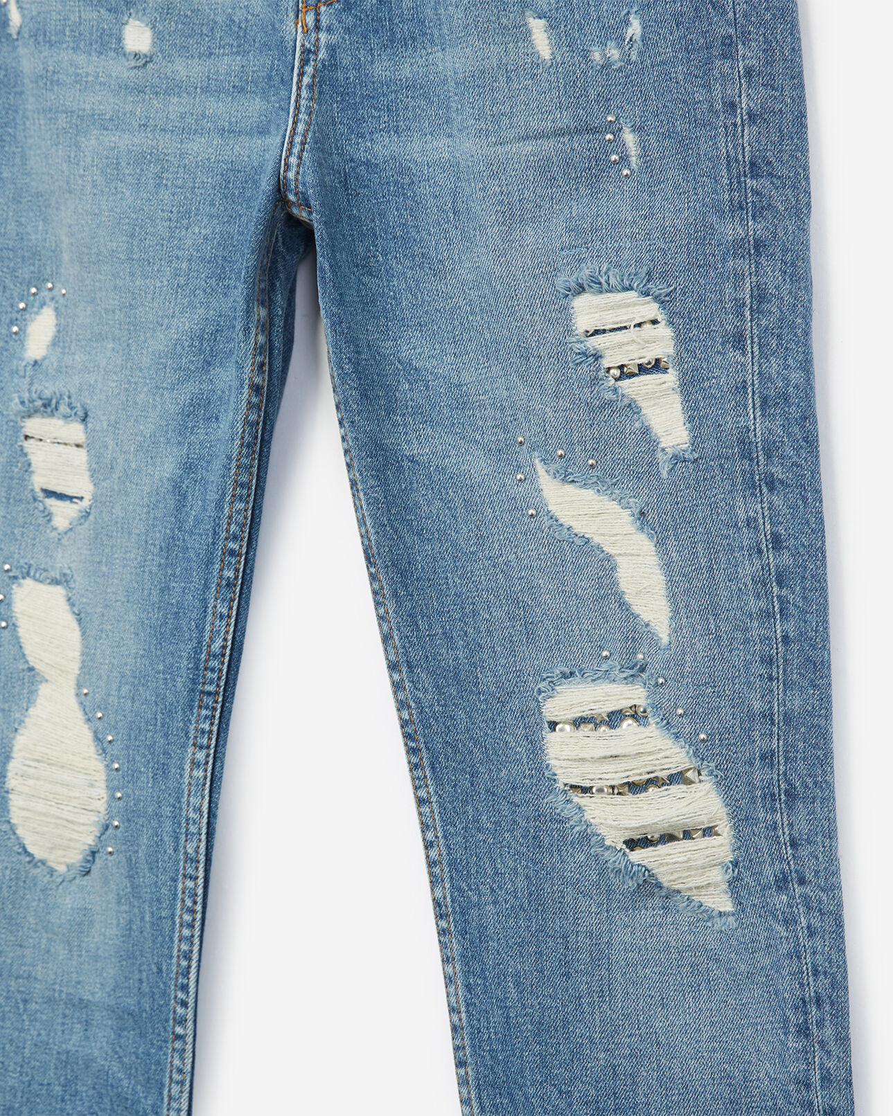 The Kooples DAMEN BLUE DENIM relaxed fit-jeans mit destroyed-details und mini-nieten