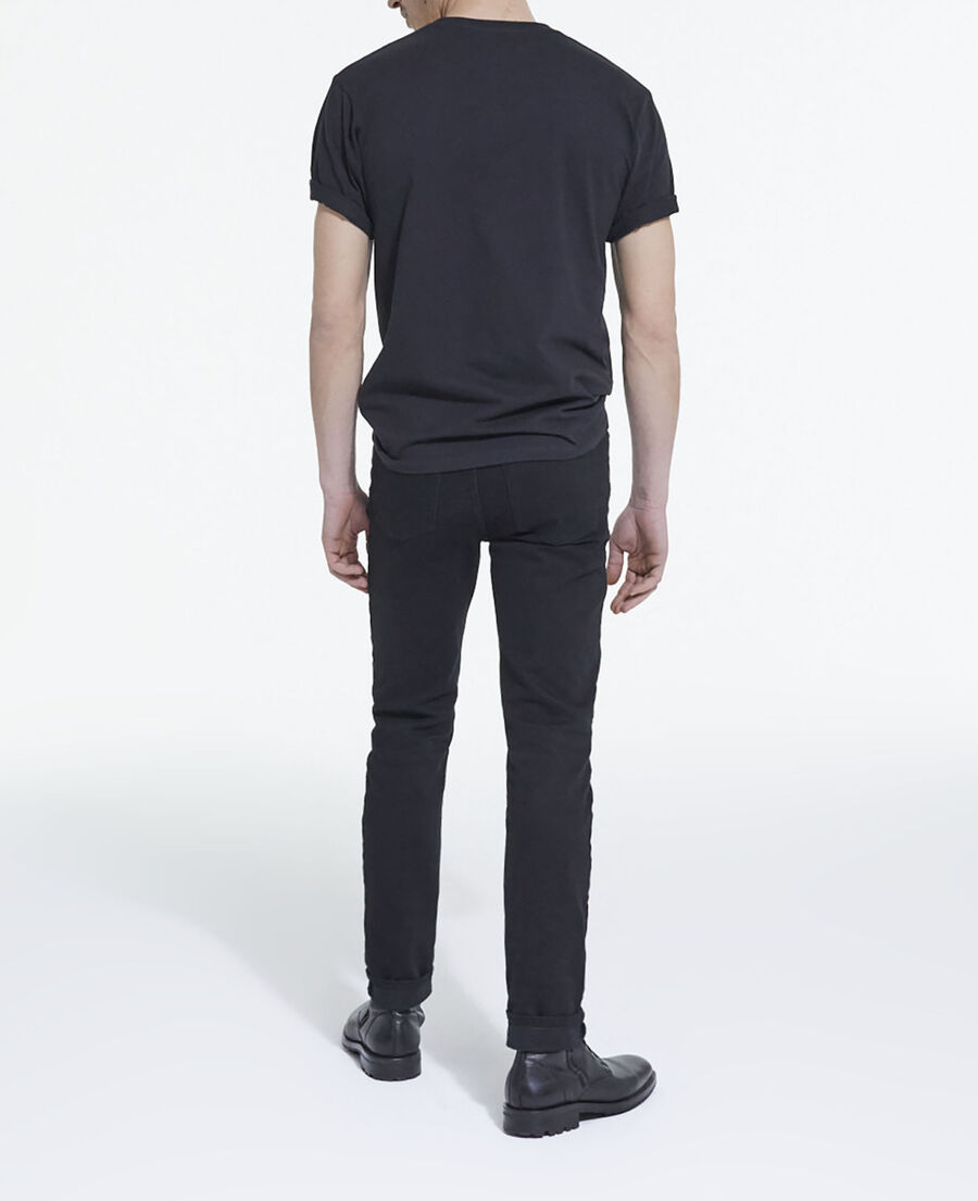 black t-shirt