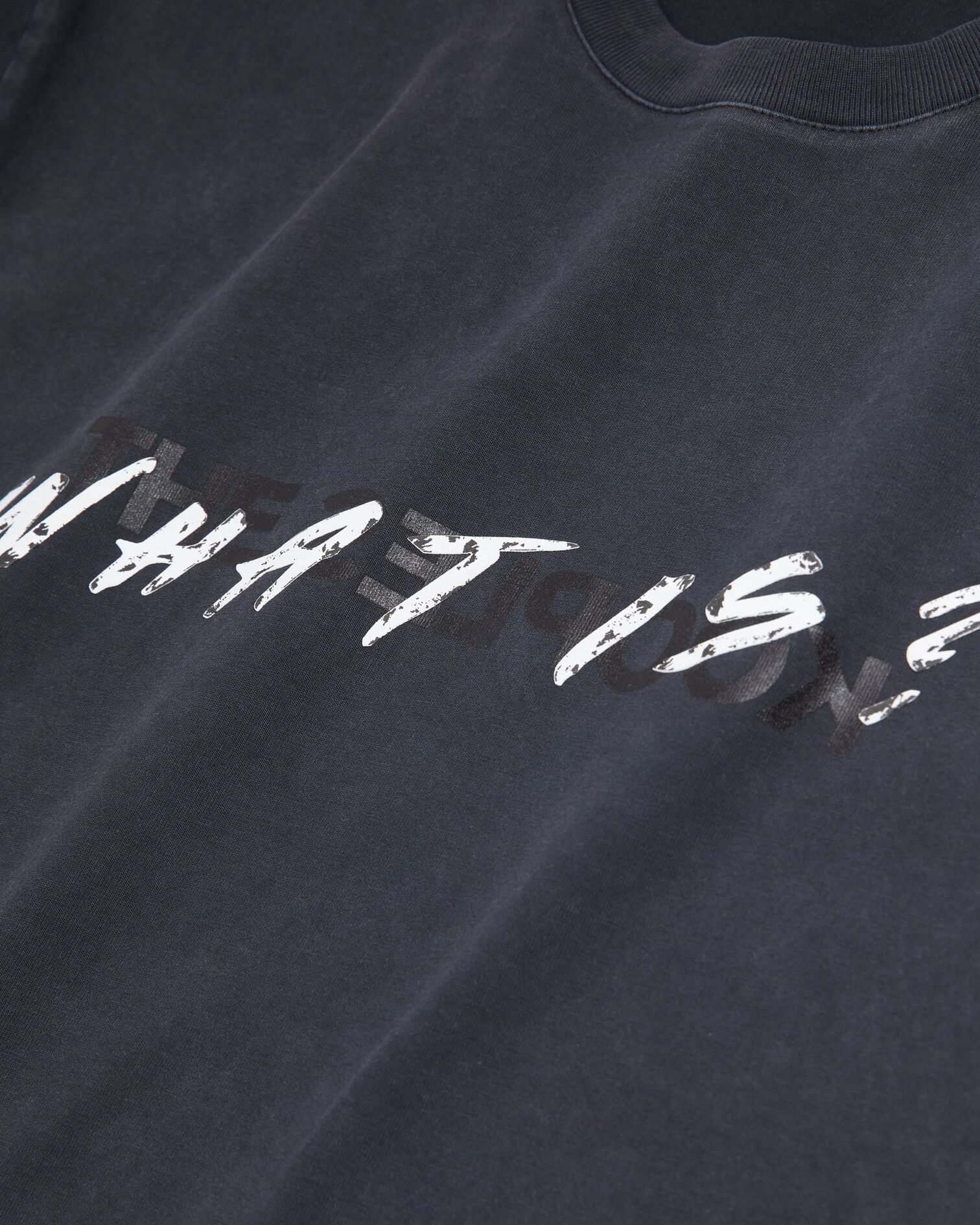 Schwarzes T-Shirt mit „What is“-Schriftzug, BLACK WASHED, hi-res image number null