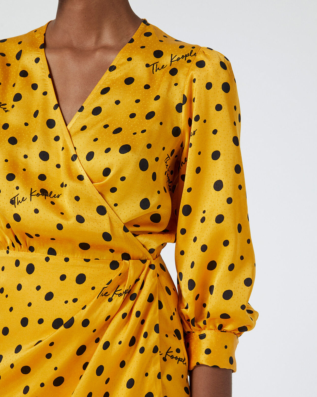 The Kooples FEMME ANTIC GOLD robe portefeuille jaune à pois