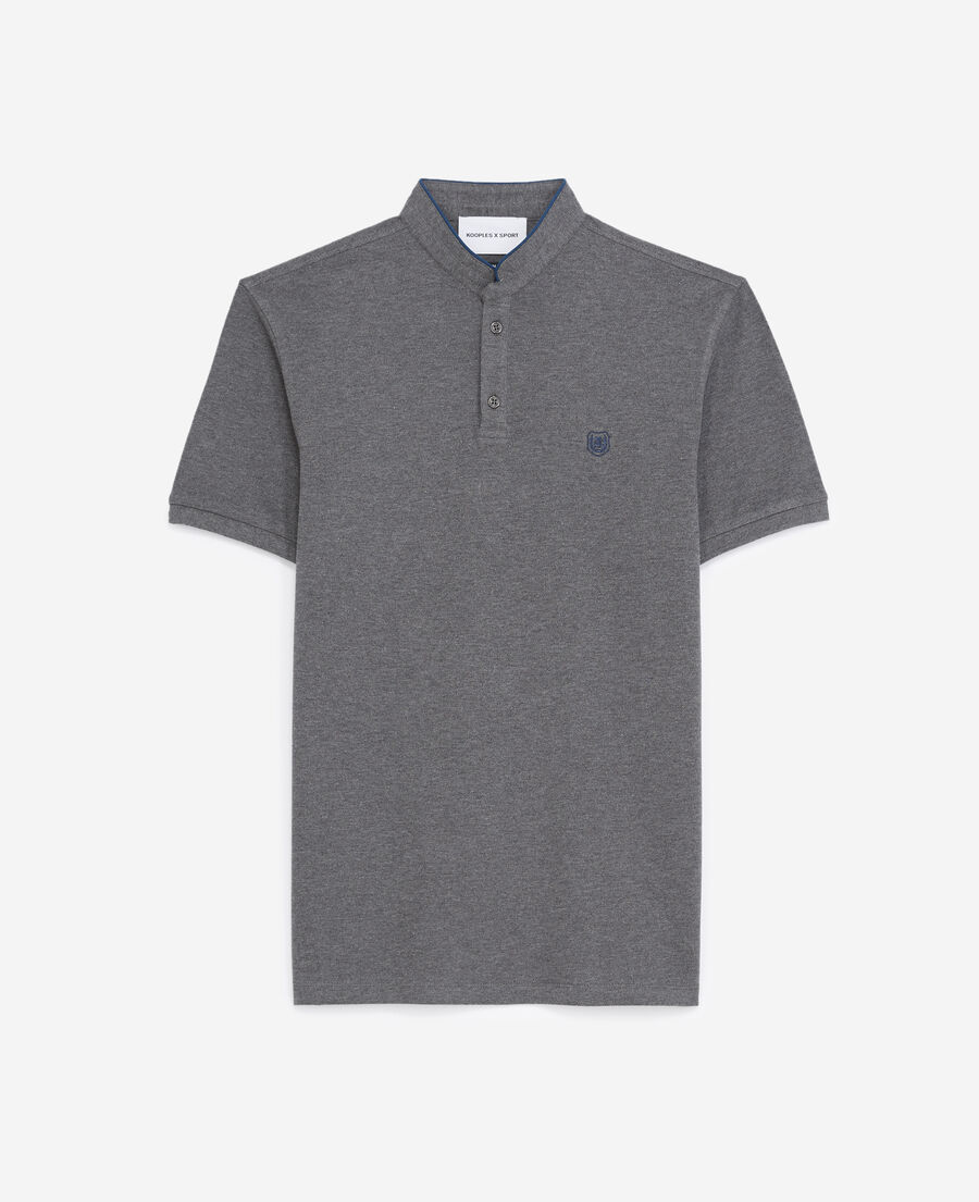 gray polo shirt