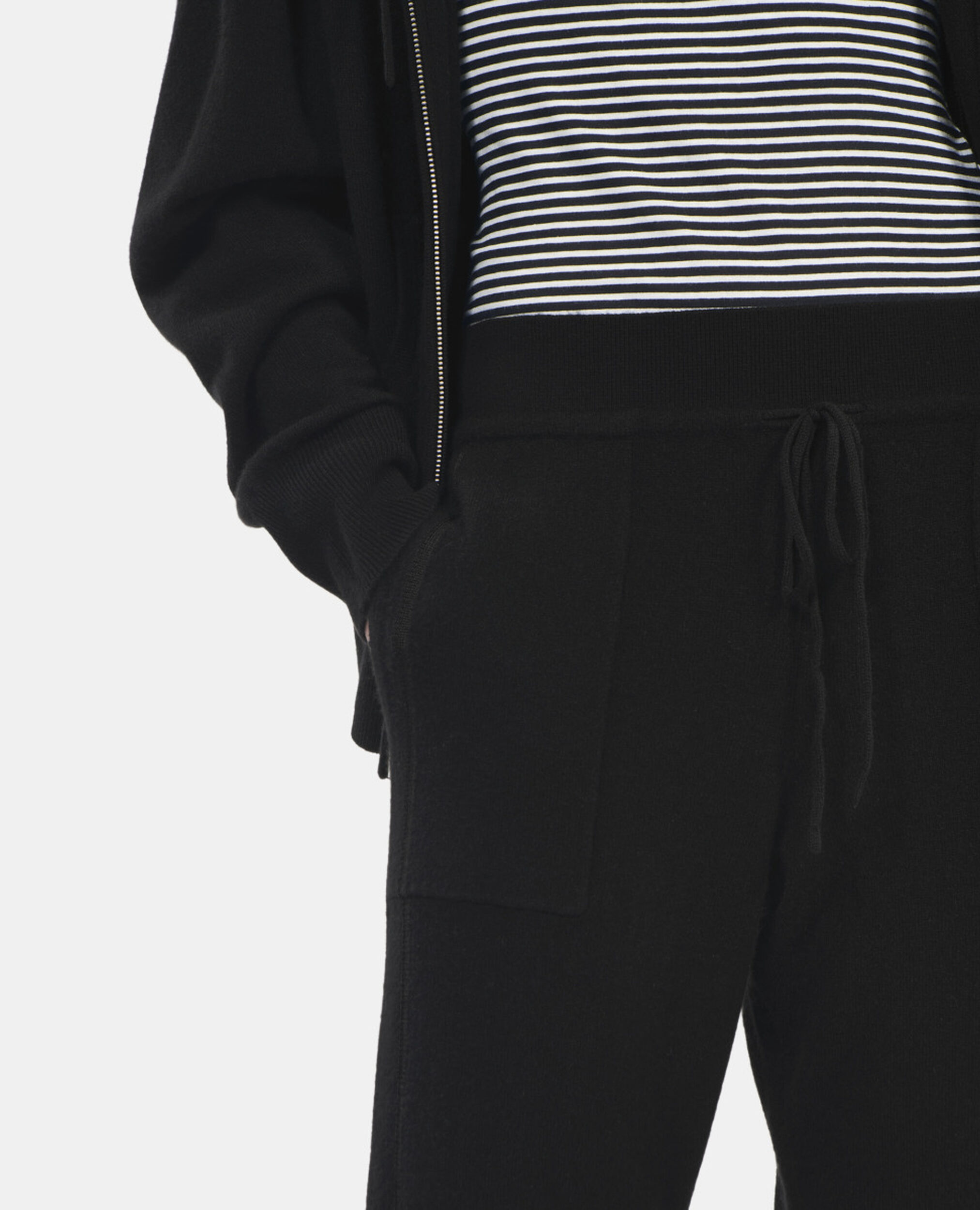 Schwarze Hose aus Kaschmirwolle, BLACK, hi-res image number null