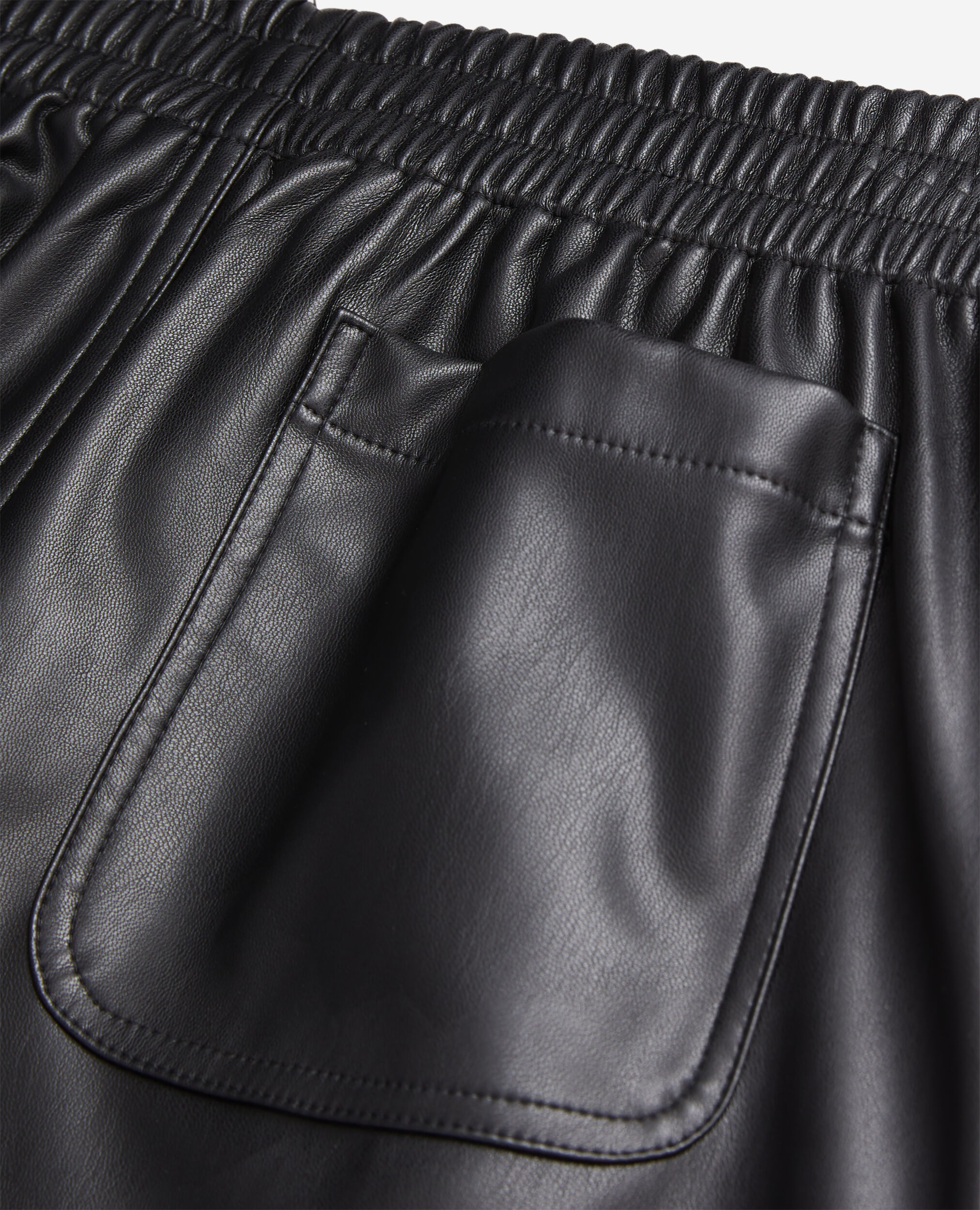 Pantalones negros efecto piel, BLACK, hi-res image number null