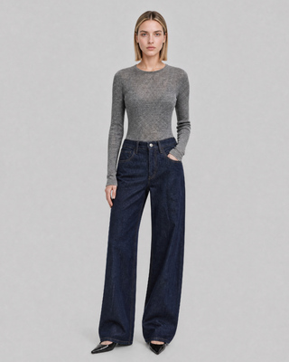 Pantalones de tiro ancho de color azul oscuro