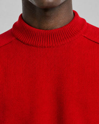 Jersey de cuello redondo de lana roja
