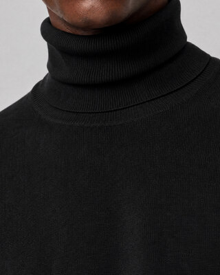 Jersey de cuello alto de lana merina negro