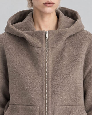 Chaqueta de lana con capucha de color beige