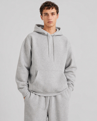 Sudadera con capucha gris