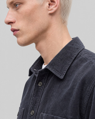 Camisa de pana azul marino