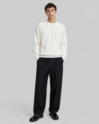 Pantal&oacute;n recto de lana negro