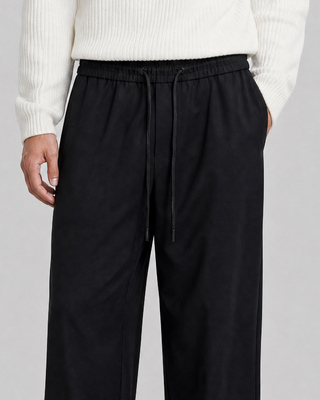 Pantal&oacute;n recto de lana negro