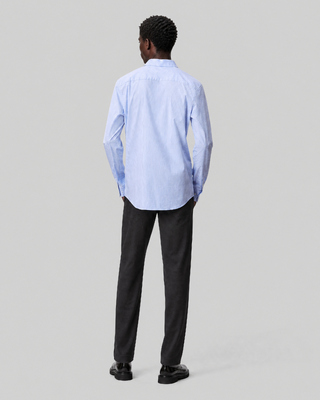 Camisa a rayas azules