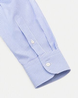 Camisa a rayas azules