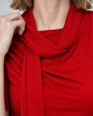 Vestido corto drapeado rojo