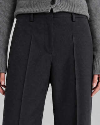 Pantalones de traje anchos de lana negra