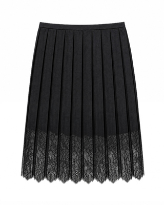 Falda corta con encaje negro