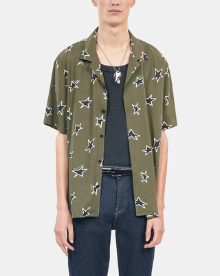 Camisa de manga corta con estampado de estrellas
