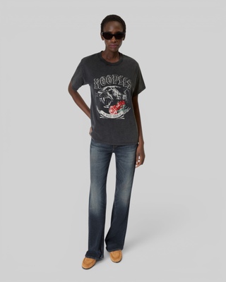 Camiseta con serigraf&iacute;a negra