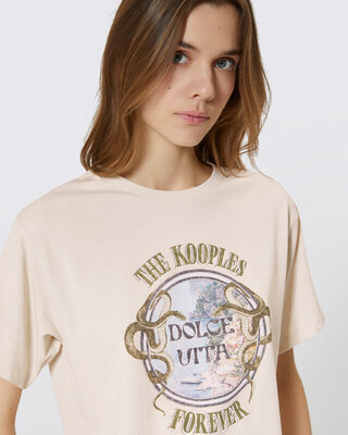 Camiseta con serigraf&iacute;a beige