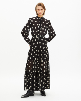 Maxifalda negra con estampado de lunares