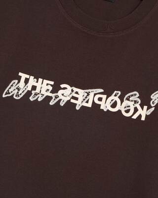 Camiseta &laquo;What Is&raquo; con pedrer&iacute;a marr&oacute;n