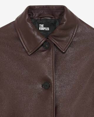 Manteau long en cuir bordeaux