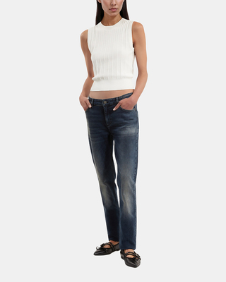 Jean slim bleu fonc&eacute;