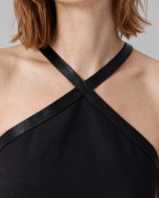 Robe courte avec strass noire