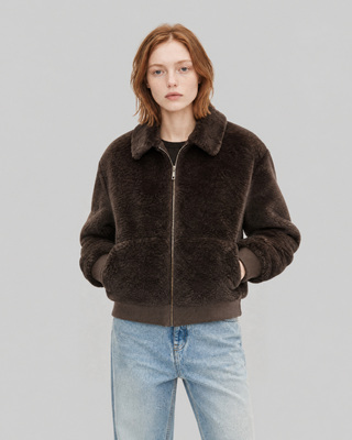 Manteau en fausse fourrure zipp&eacute; marron